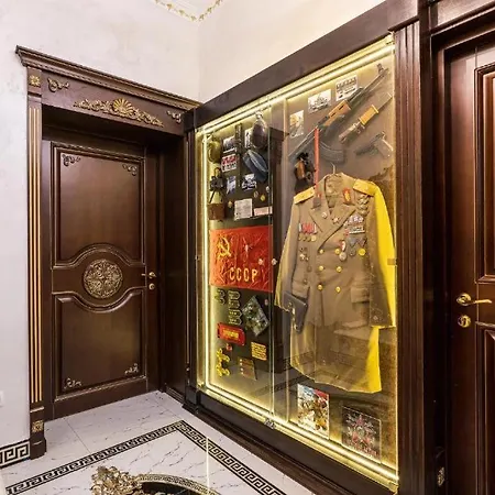 Vintage Gallery With Antique Touch 아파트 *